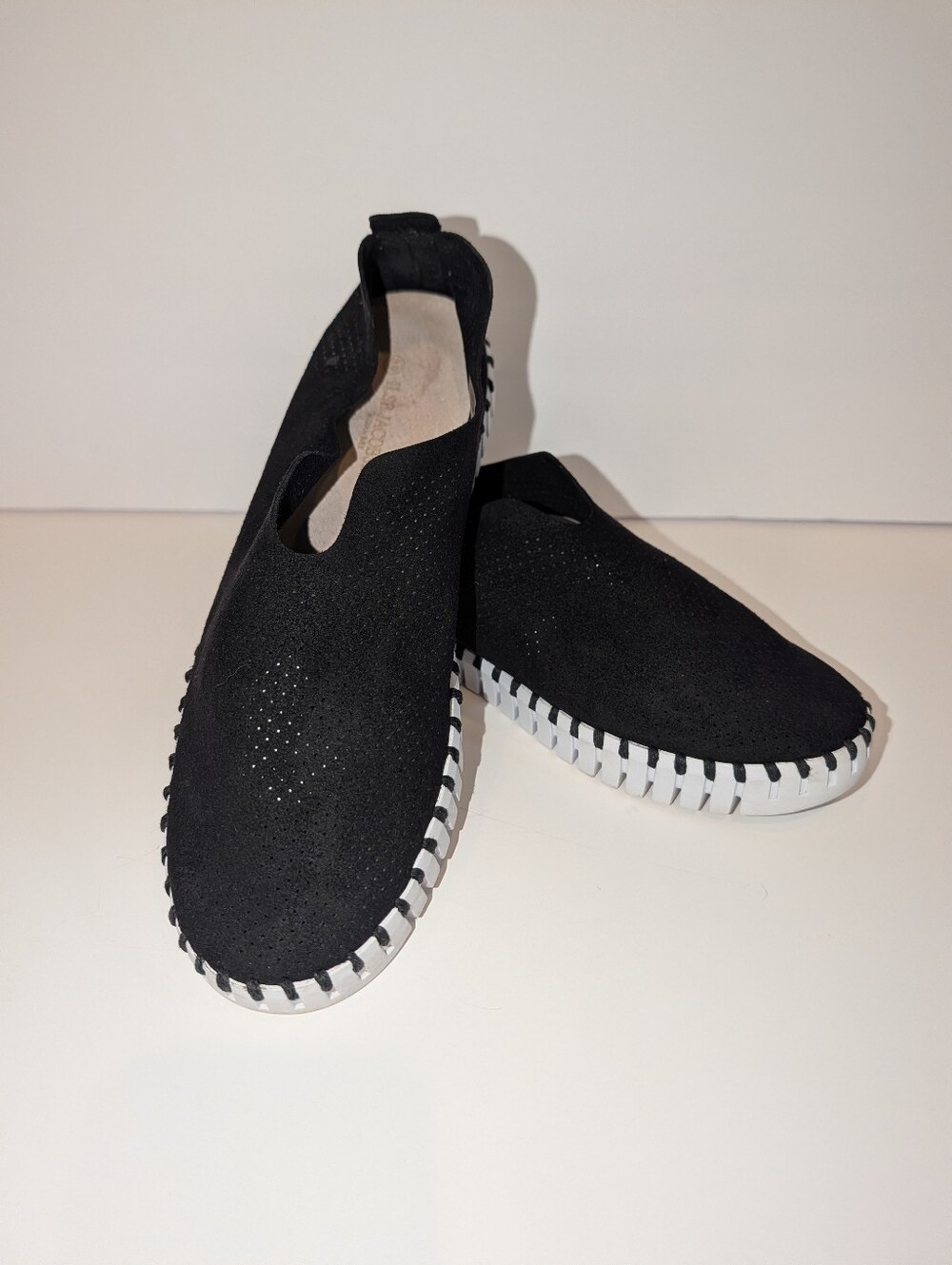 Women's Ilse Jacobsen Tulip Suede Slip On Shoes, Size 39EU (US8), Black